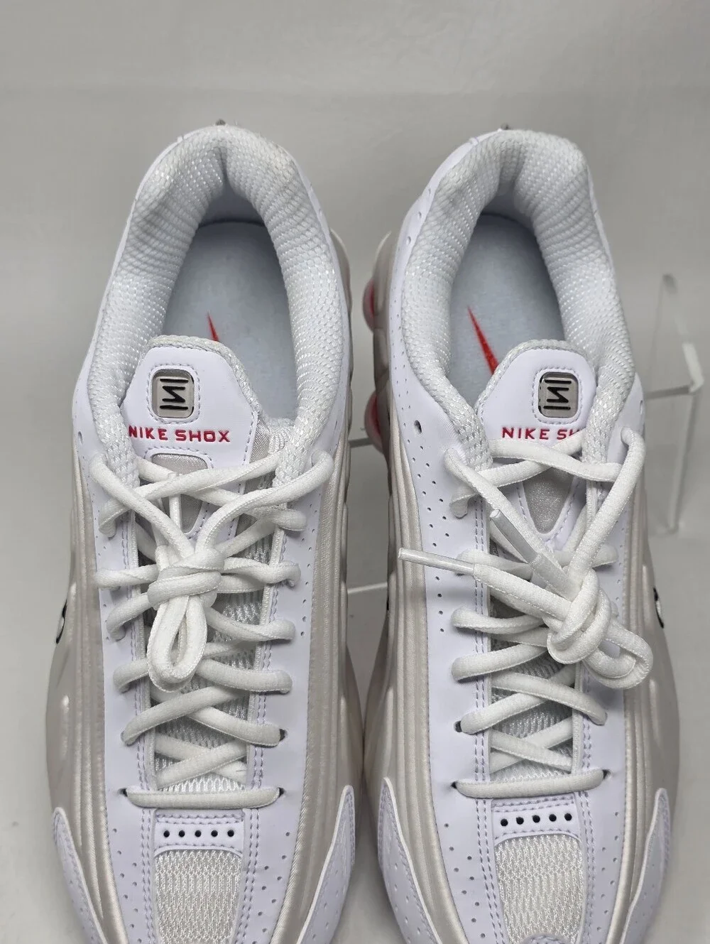 Nike Shox R4 AR3565-103 White Phantom Red Sneakers Women's Size 8.5 New